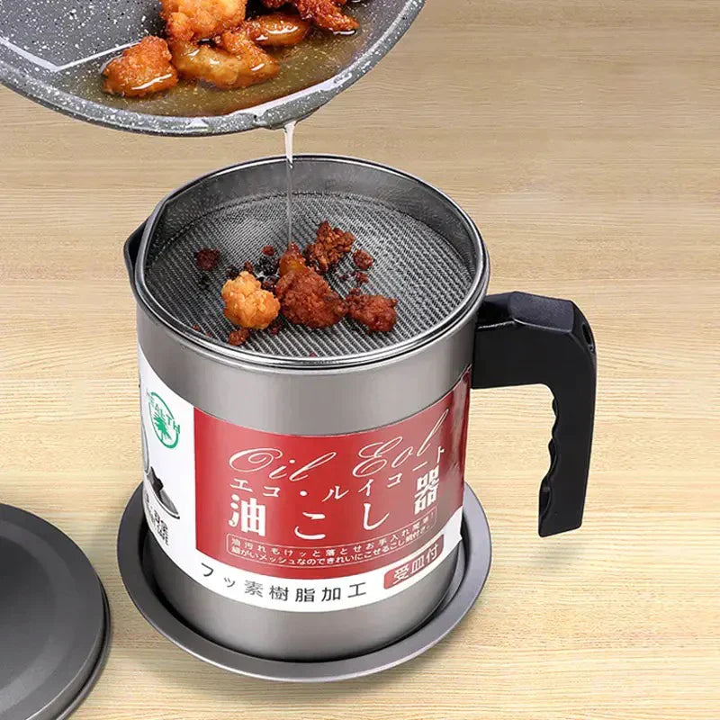 Oil storage and filteration pot with lid